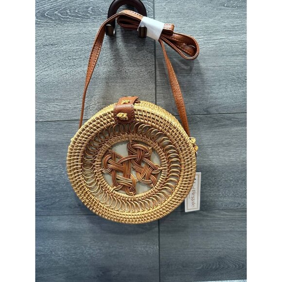 La Regale Share This Style Round Rattan Crossbody Purse Brown B000414 - Picture 1 of 6